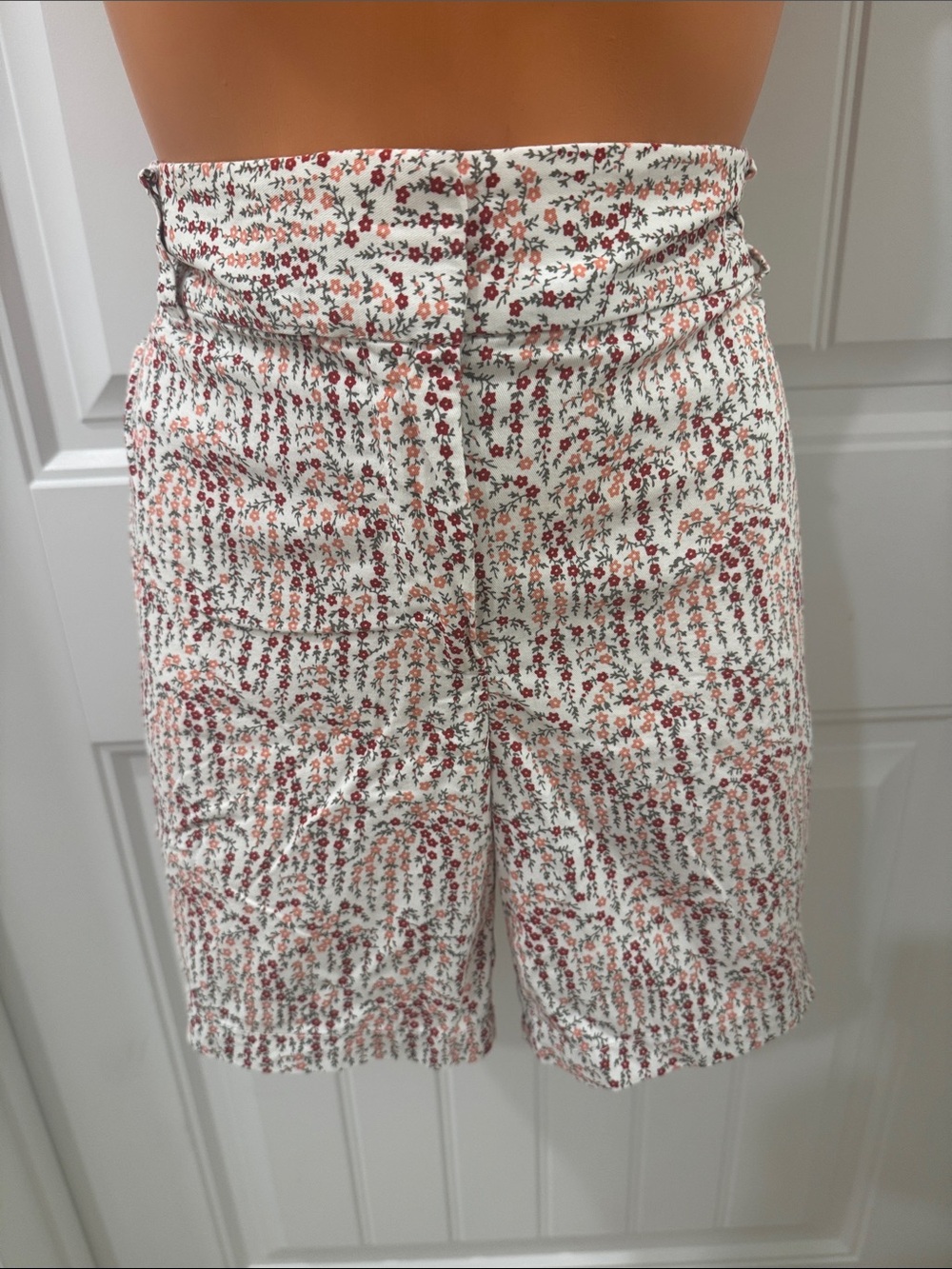 Ann Taylor Loft Cotton Floral Chinos White Pink Red Size 10 $40 EUC KL